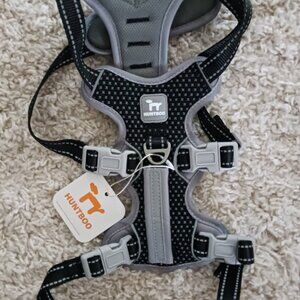 NWT Huntboo Gray No Pull Dog Harness Reflective Vest Medium Training Walking Med